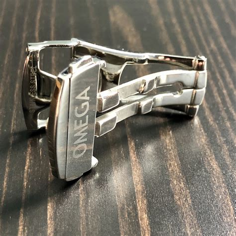 omega deployment clasp replica